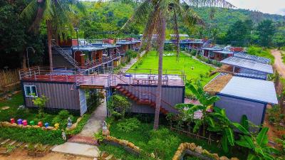Baan Boom Boxes