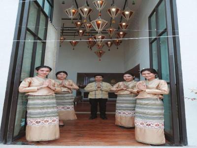 Lanna Oriental Hotel
