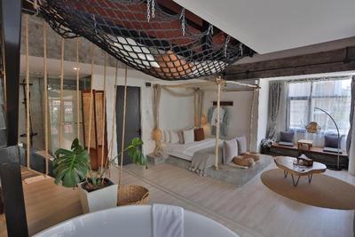 Yolo Bangkok Boutique Hotel