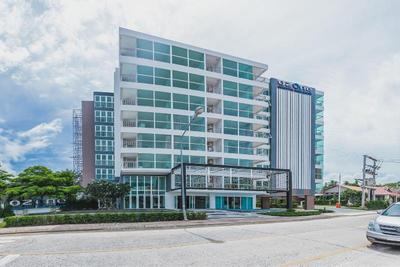Condo In Kata In Ozone A604