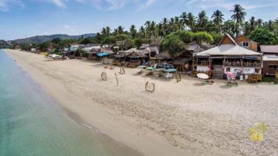 La Marina Khlong Nin Beach