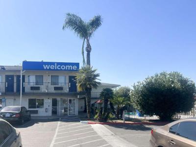 Motel 6 Tulare Ca