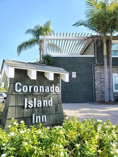 Coronado Island Inn