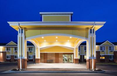 Fargo Inn And Suites