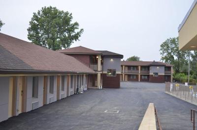 Aarya Hotel By Niagara Fashion Outlets