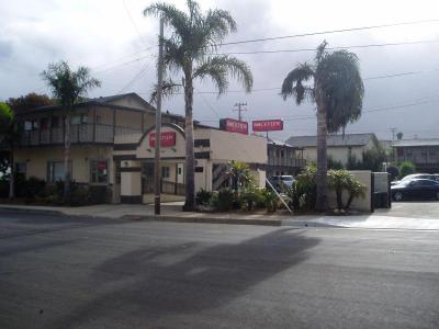 Rockview Inn And Suites