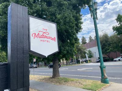 The Midtowner Hotel SureStay Collection by BW