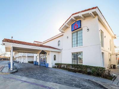 Motel 6 Grand Prairie Tx Interstate 30