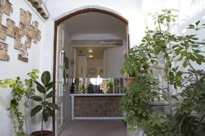 Ozkavak Hotel Kaleici