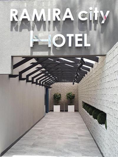 Karat Hotel