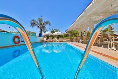 Linda Beach Boutique Class Hotel