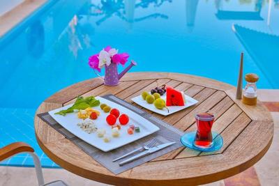 Linda Beach Boutique Class Hotel