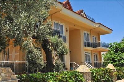California Apart Hotel