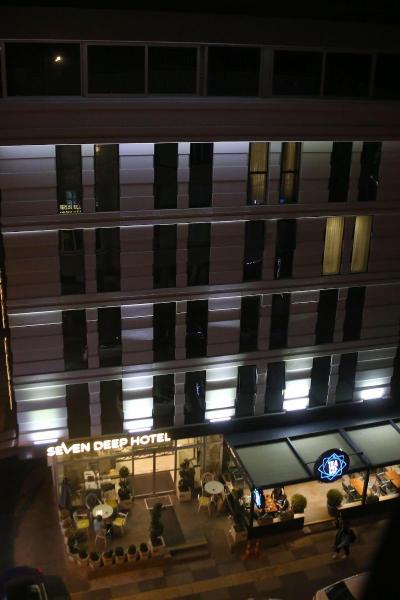 Seven Deep Hotel
