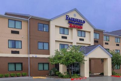 Fairfield Inn Suites Victoria