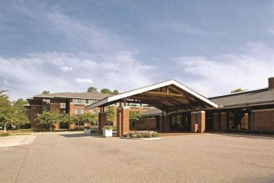 Woodlands Hotel & Suites - A Colonial Williamsburg