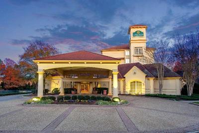 La Quinta Inn & Suites by Wyndham Raleigh Cary