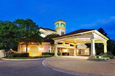 La Quinta Inn & Suites by Wyndham Raleigh Cary