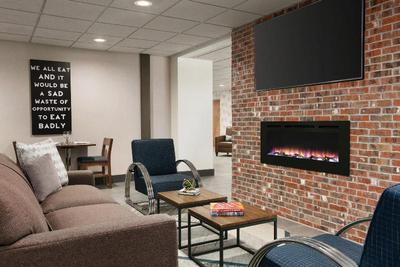 Four Points By Sheraton Raleigh Arena