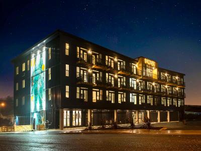 Saltline Hotel