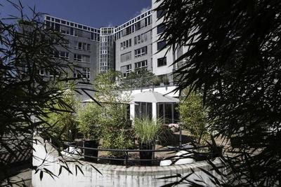 Pearl Hotel