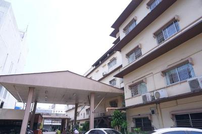 Sri Chumphon Hotel