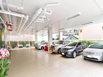 Parvena Hotel