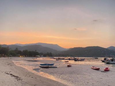 Sunset Beach Villas
