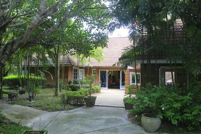 Saimoonburyresort