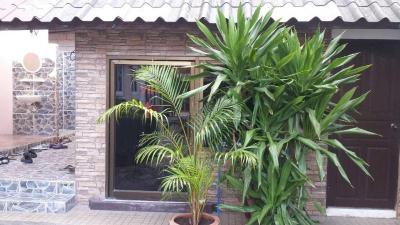 Sairee Center Guesthouse