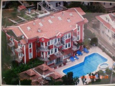 Red Rose Hotel