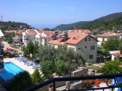 Red Rose Hotel
