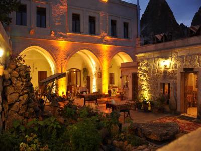 Safran Cave Hotel