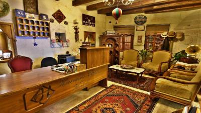 Harman Cave Hotel