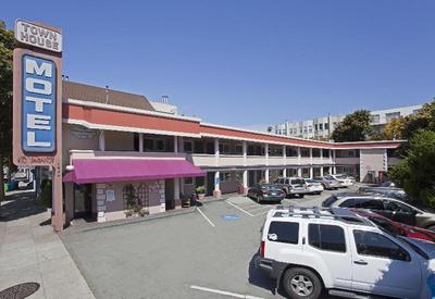 Townhouse Motel