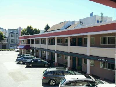 Townhouse Motel