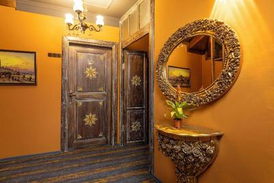 Wonder Wood Hotel
