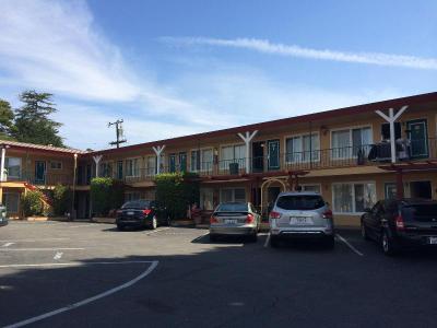 Oasis Inn & Suites