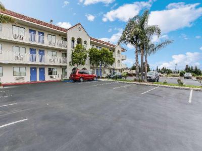 Motel 6 Watsonville, CA - Monterey Area