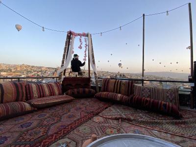 View Cave Hotel