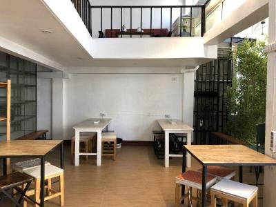 Ploy Hostel