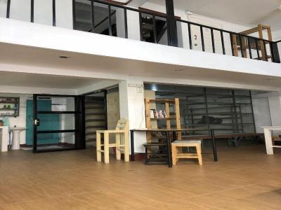 Ploy Hostel