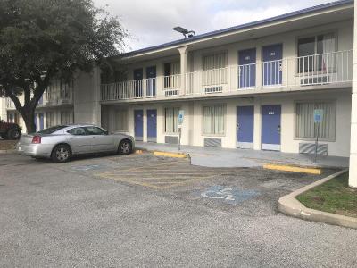 Motel 6 Houston, TX - East
