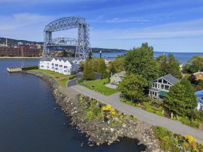 South Pier Inn