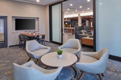 Courtyard By Marriott Petoskey At Victories Square
