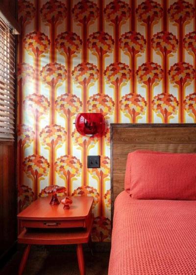 The Dive Motel & Swim Club