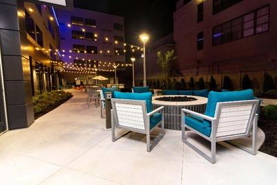 Aloft St. Louis Cortex