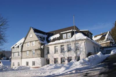 B&B Am Knittenberg - Near Skiliftkarussell Winterb
