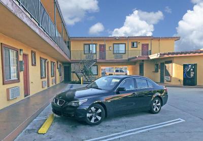 Satellite Motel