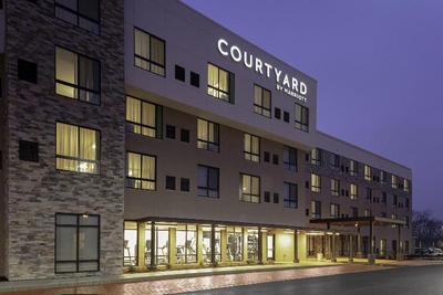 Courtyard By Marriott Cincinnati Mason